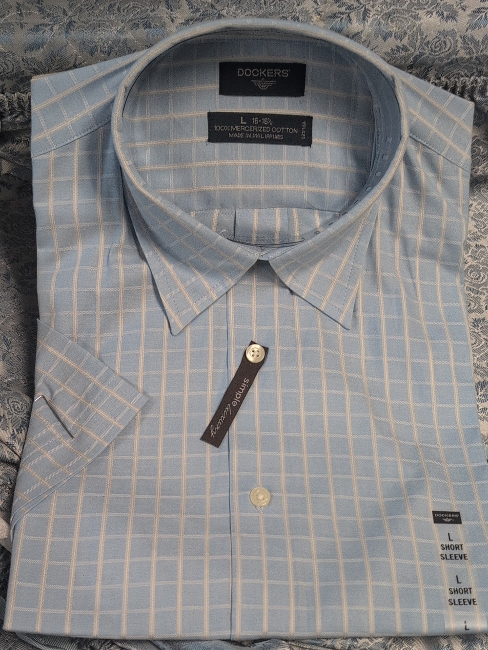 Dockers Light Blue and White Windowpane Short Sleeve Dress Shirt